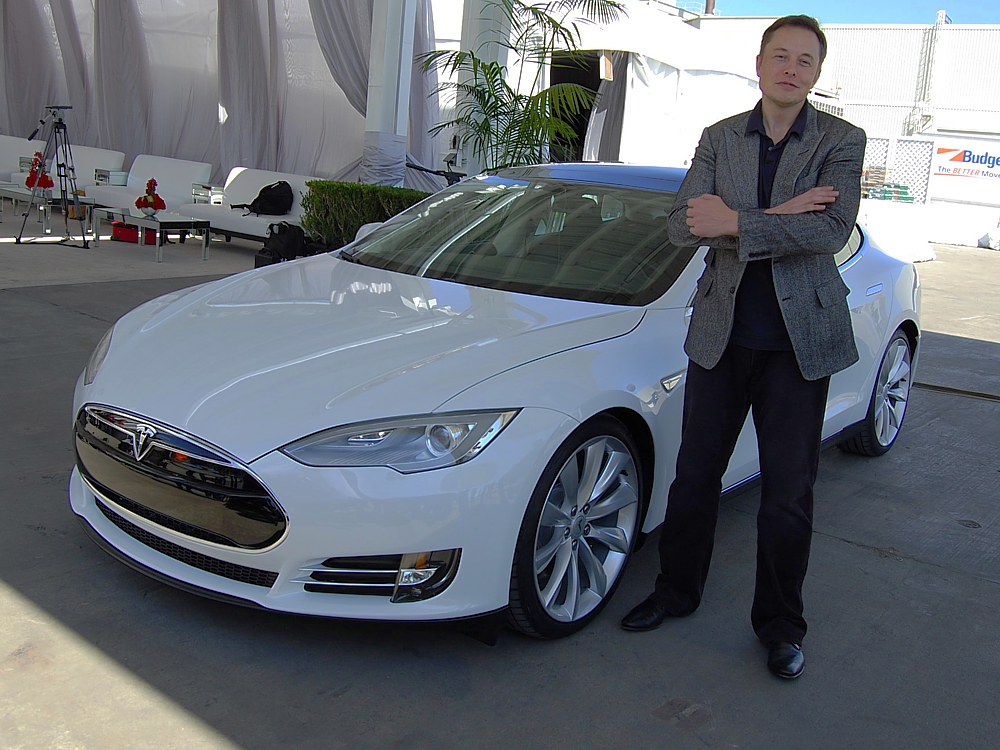 Elon_Musk,_Tesla_Factory,_Fremont_(CA,_USA)_(8765031426)