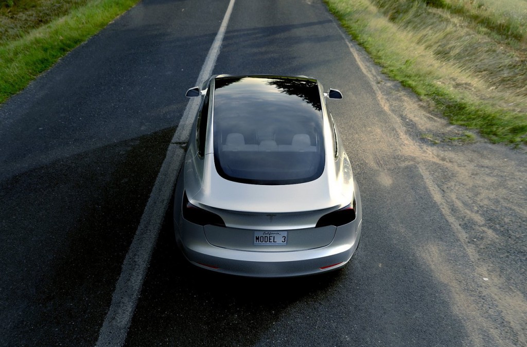 Elektromobil Tesla Model 3 (modelový ročník 2018)