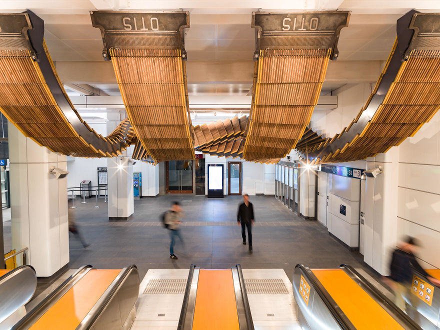 10-Images-from-Sydney-metro-that-looks-like-something-out-of-inception-5a2a59f8e6e42__880