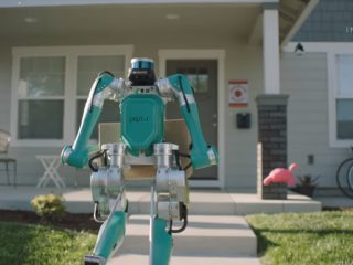 Ford už testuje kuriérov-robotov, sami jazdia na autách