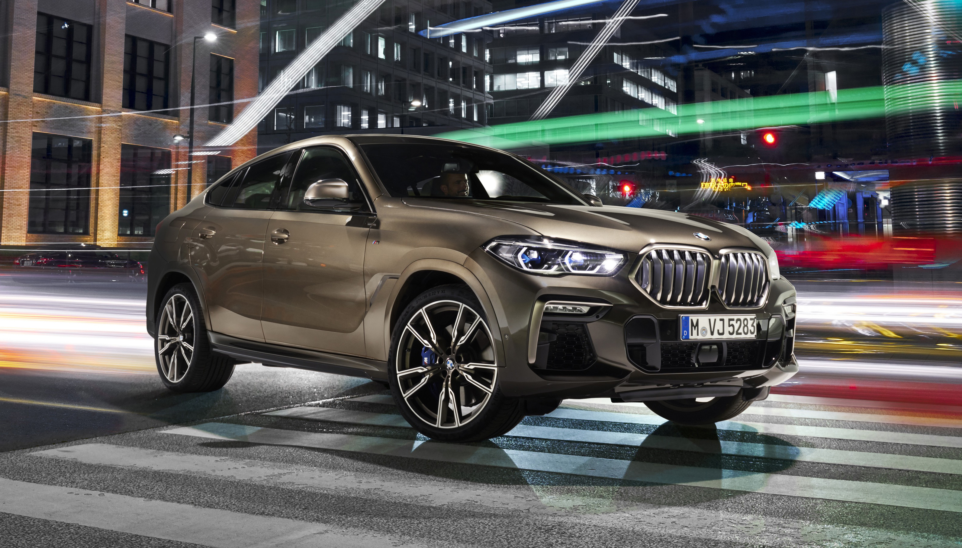 Tretia generácia BMW X6 je na svete. Zaujme agresívnym dizajnom i špičkovou technikou