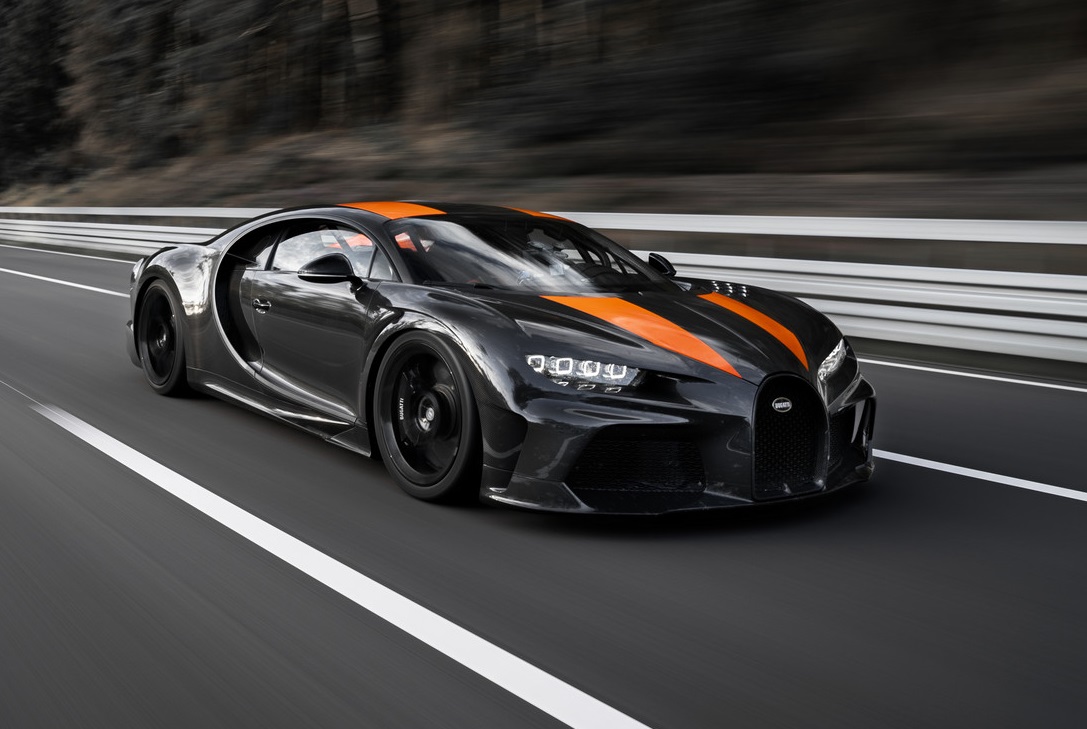 Bugatti má vo vrecku ďalší rekord. Upravený Chiron pokoril maximálnu rýchlosť 490 km/h!