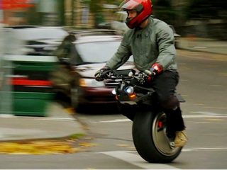 Monocykle alebo lietajúce jetpacky? Toto sú dve alternatívy dopravy budúcnosti