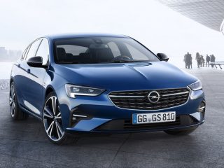 Opel Insignia prešiel faceliftom, ktorý prináša špičkové svetlá a úspornejšie motory