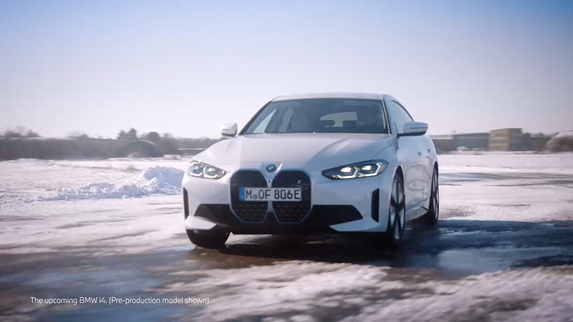BMW odhalilo elektromobil i4, zrejme budúci bestseller