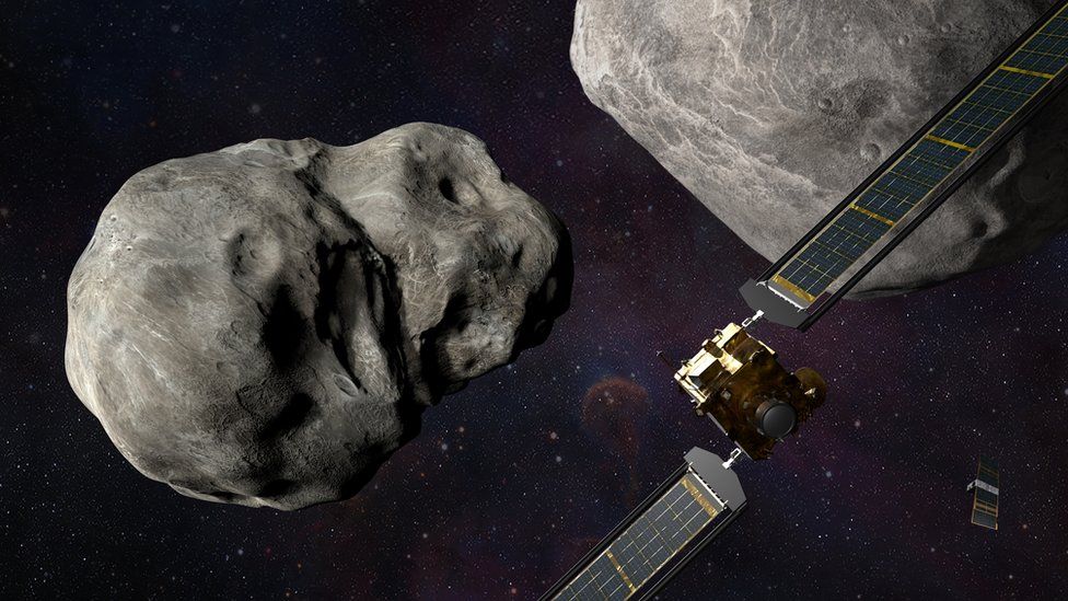 NASA sondou zámerne narazí do asteroidu v rámci misie DART