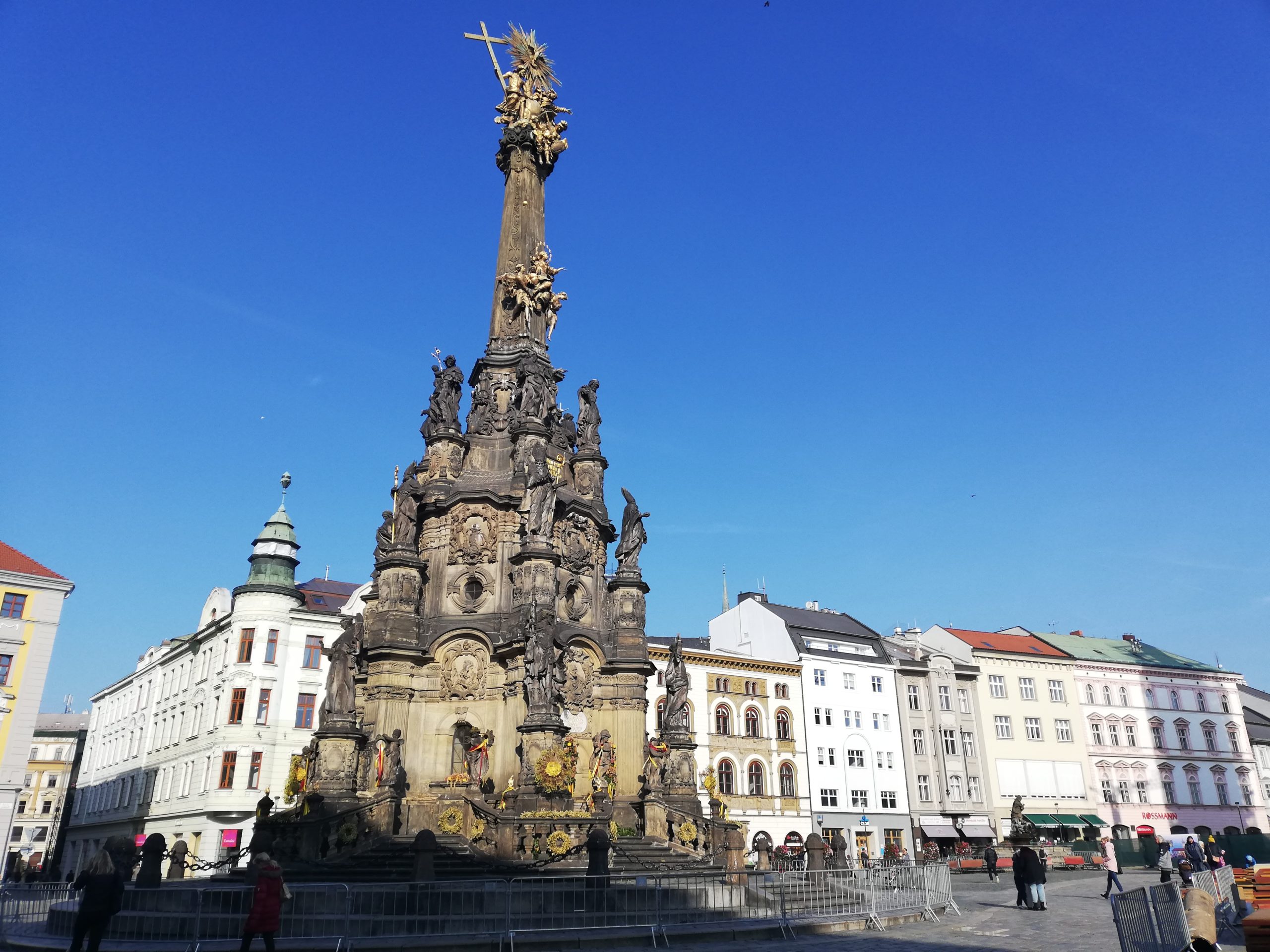 Orloj, lanový park a vychýrené syrčeky. Prečo navštíviť Olomouc?