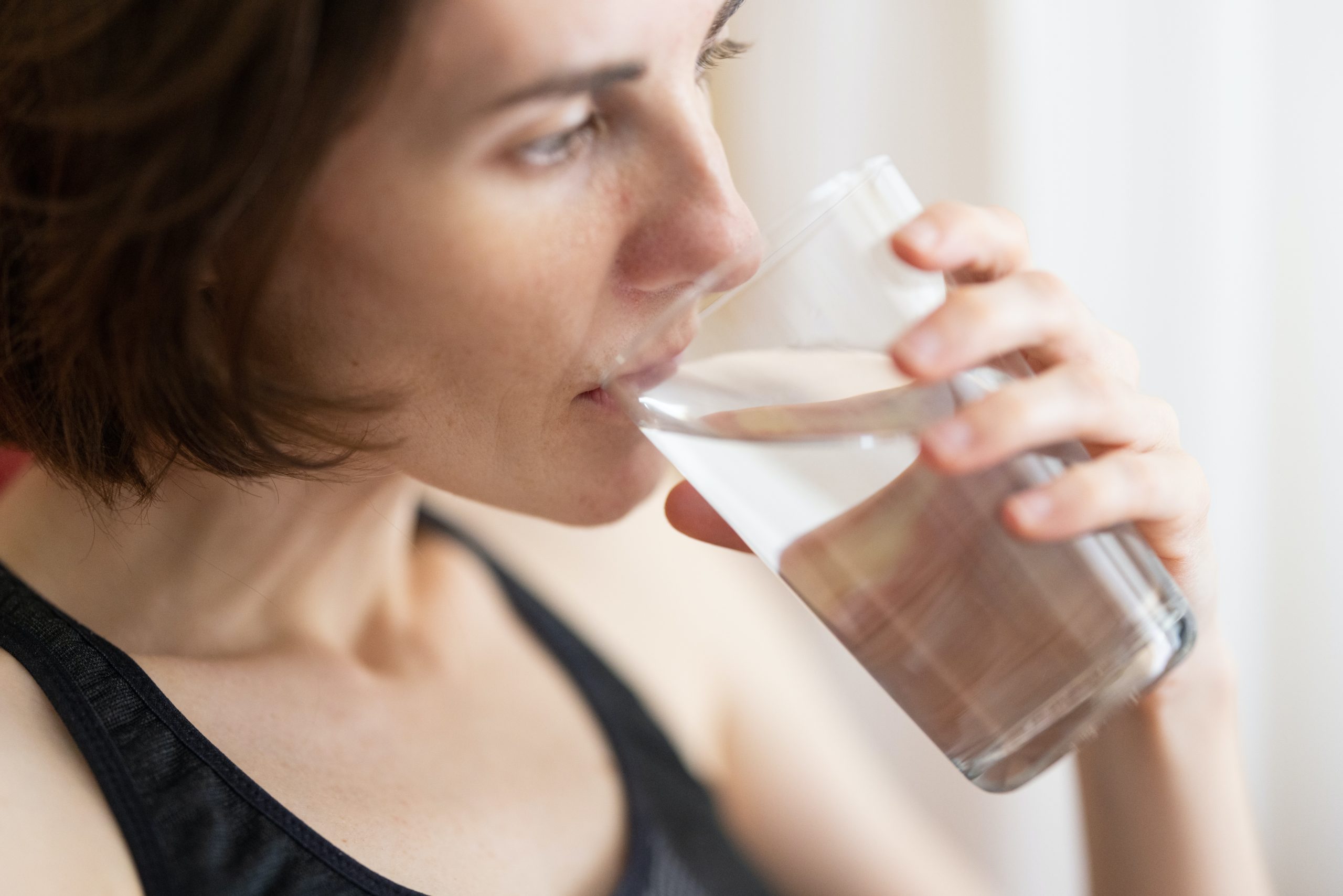Voda lieči aj zabíja. Ako pitný režim vplýva na zdravie?