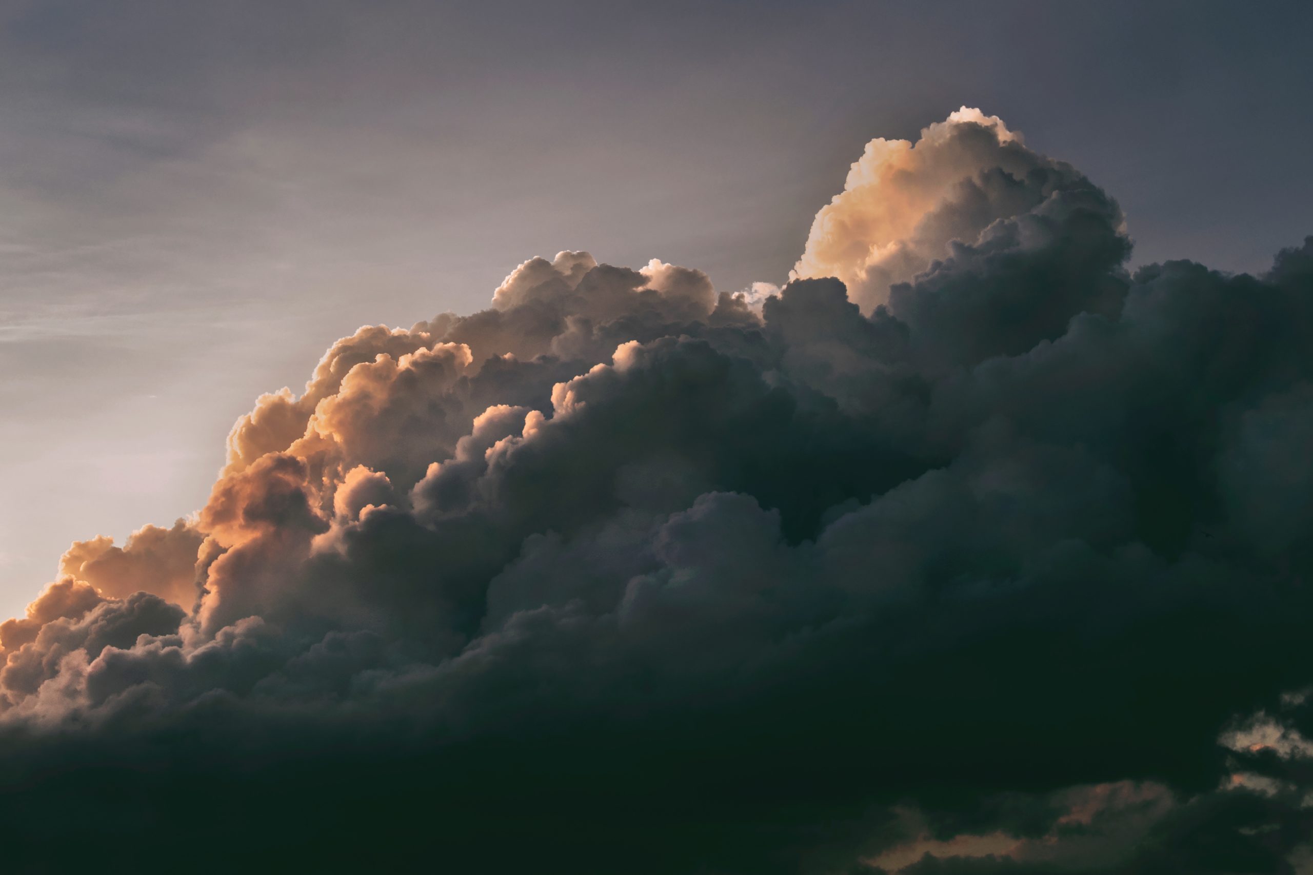 Nimbus, Stratus, Kumulus: Ako sa oblaky udržia na oblohe