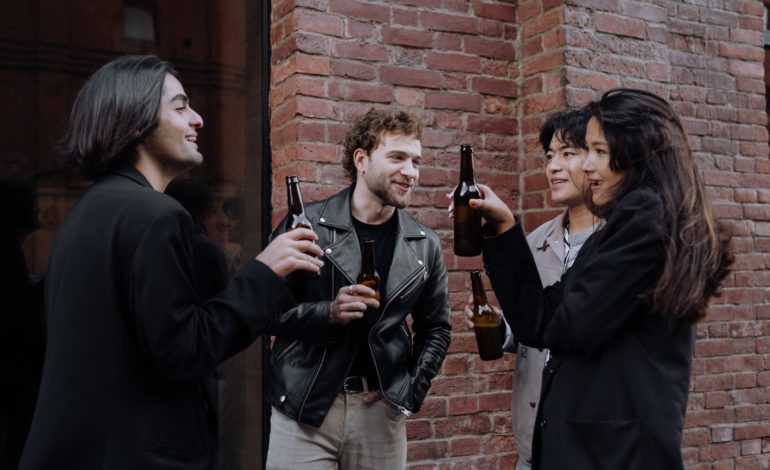 Generácia Z si začína uvedomovať riziká alkoholu. Ide o generáciu, v ktorej bude najviac abstinentov?